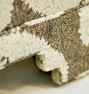 Duresta Pagoda Knole Sofa With Bolsters and Scatters.Detail 3